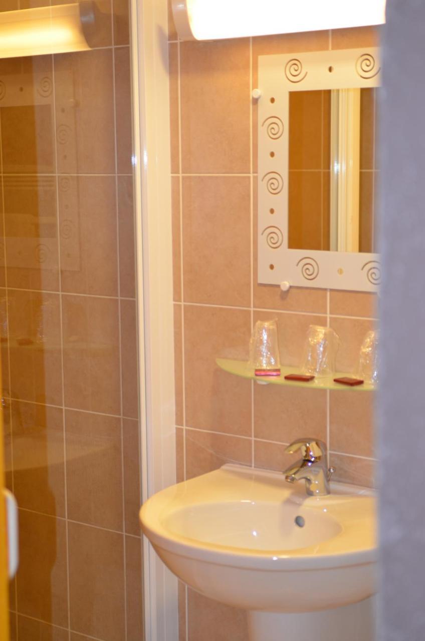 Hotel Au Fil De L'Eau 세이셀 외부 사진